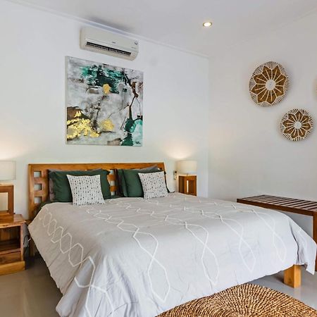 Adorable 1Br Villas In The Herat Of Seminyak Εξωτερικό φωτογραφία