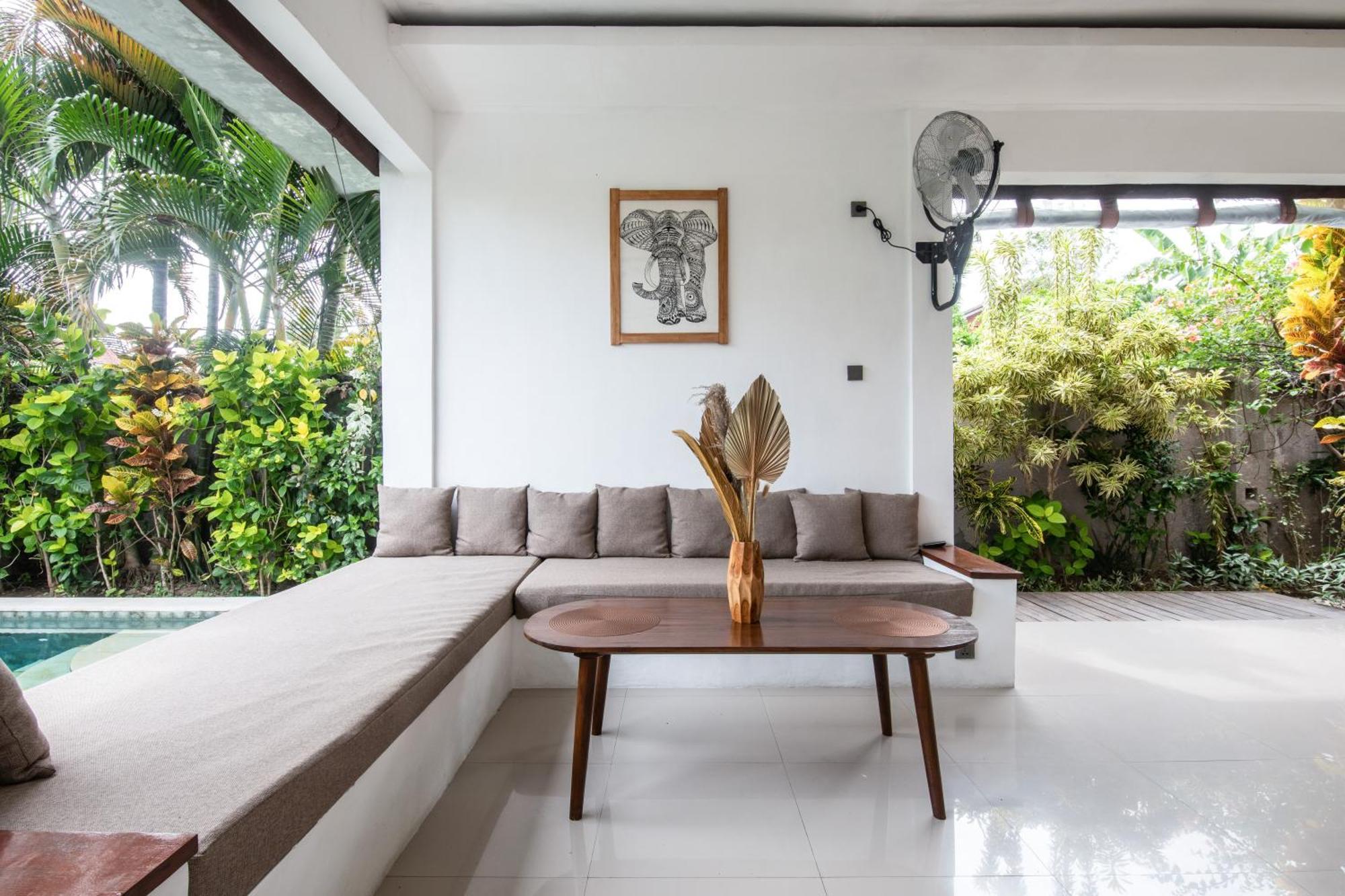 Adorable 1Br Villas In The Herat Of Seminyak Εξωτερικό φωτογραφία